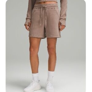 Lululemon Scuba High Rise Short 5”